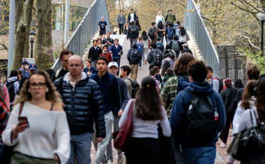 宾大深陷特朗普多重调查!200名学生受旅行禁令波及!申请却依然火爆!宾大录取率仅4.9%创历史新低